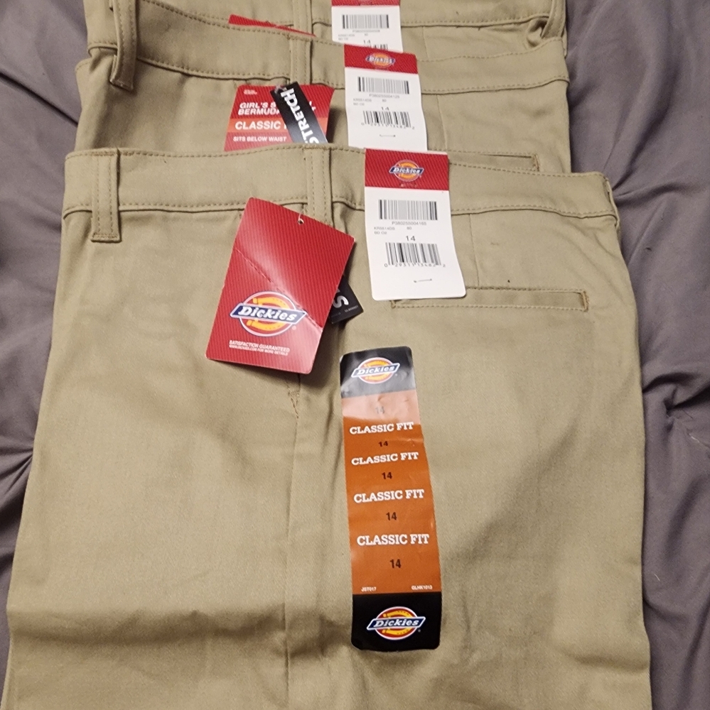 Dickies Girl's Size 14 Uniform Bermuda Shorts - Classic Fit